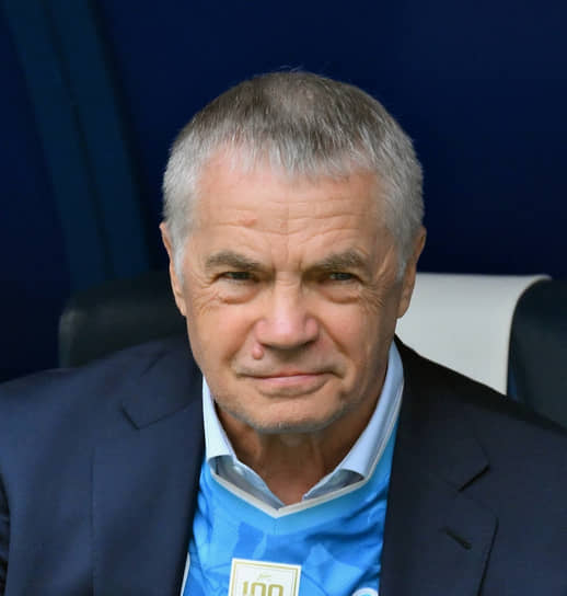 Александр Медведев