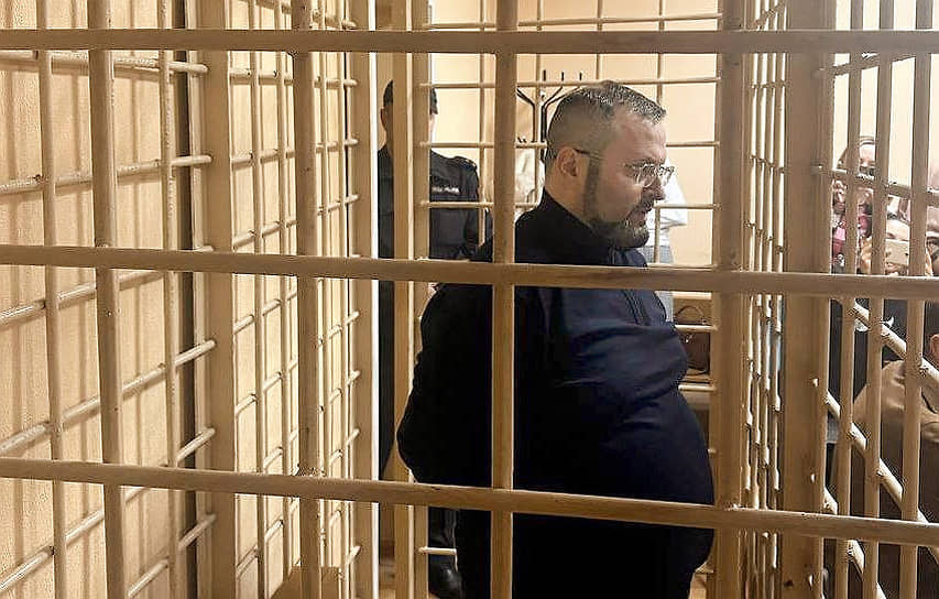 Владимир Лукин вскоре предстанет перед судом по обвинению в растрате более 150 млн рублей