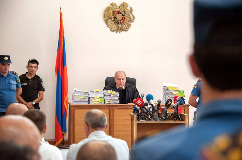 Судебное заседание по делу архиепископа Баграта Галстаняна