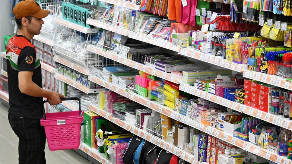 Продажи колясок, детской одежды и обуви снизились на 21–25%