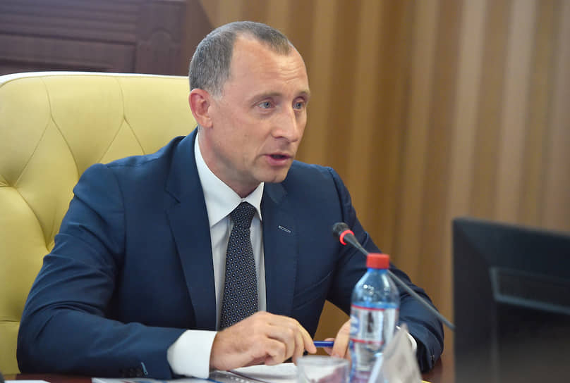 Владимира Базарова заподозрили в получении взяток от строителей оборонительных сооружений