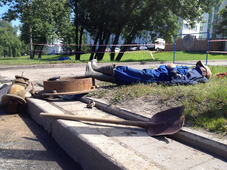 Охлаждение экономики пока больше проявляет себя в производстве, чем в потреблении