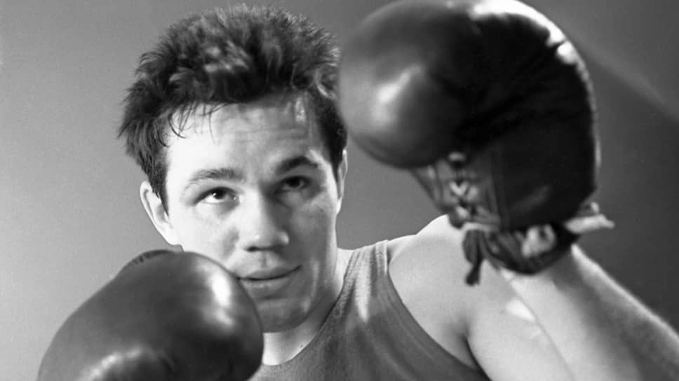 Боксер Виктор Агеев