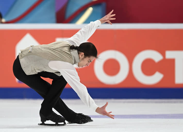 Фигурист Петр Гуменник