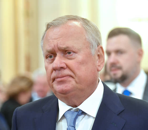 Андрей Костин
