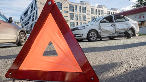 Конституционный суд ищет аварийный выход // КС проверит механизм наказания водителей за аварии