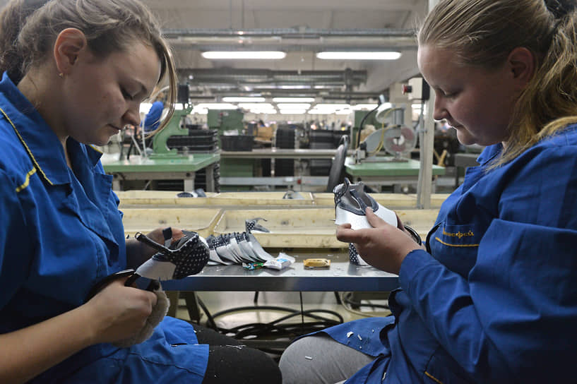 Дорогие кредиты, рост неплатежей компаний друг другу и сокращение рентабельности сдвигают становление в РФ экономики предложения во все более отдаленное будущее