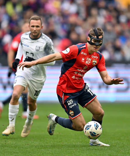 Илья Петров (слева) и Тамерлан Мусаев