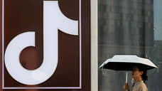 К молодым теперь у них дорога