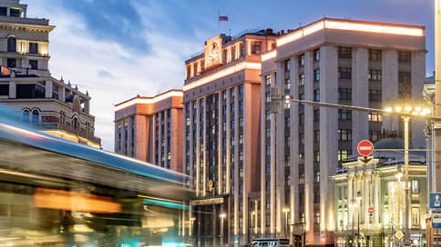 Малые останутся с малым // Парламентскую льготу сохранили 12 партий, но в Госдуме ждут не более 5 из них