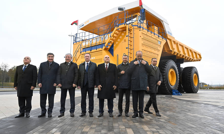 Премьер-министры стран СНГ на заседании в Минске