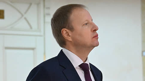 Алтайский губернатор остался на уровне // Виктор Томенко решил сохранить самостоятельность муниципальной власти