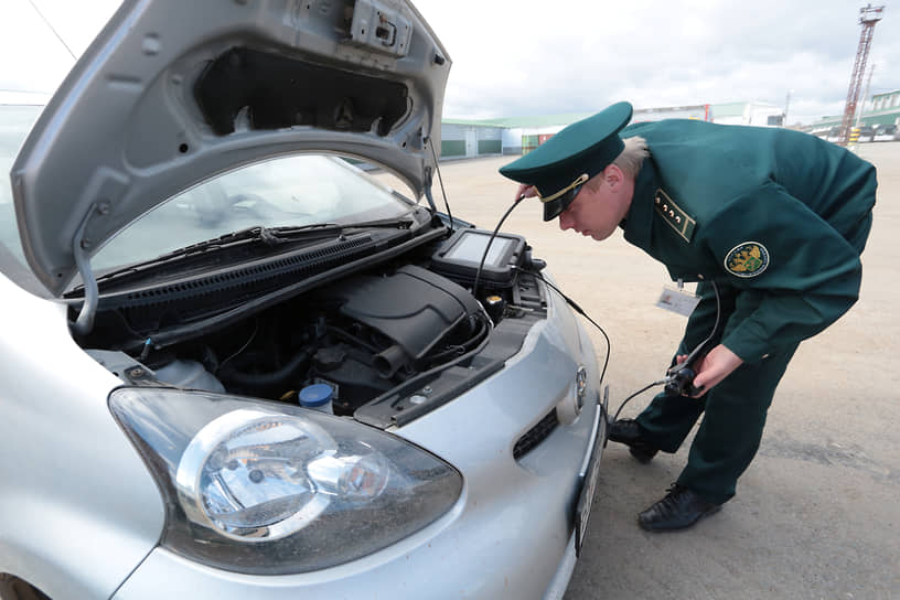 Таможня пристально изучает ценообразование ввозимых автомобилей