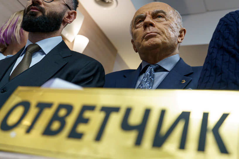 Отстраненный ректор СПбГУП Александр Запесоцкий