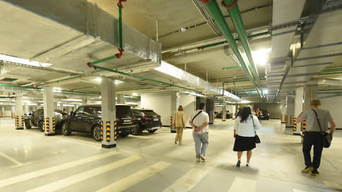 Парковки не находят себе места // Продажи машино-мест в новостройках Москвы снизились на 13%