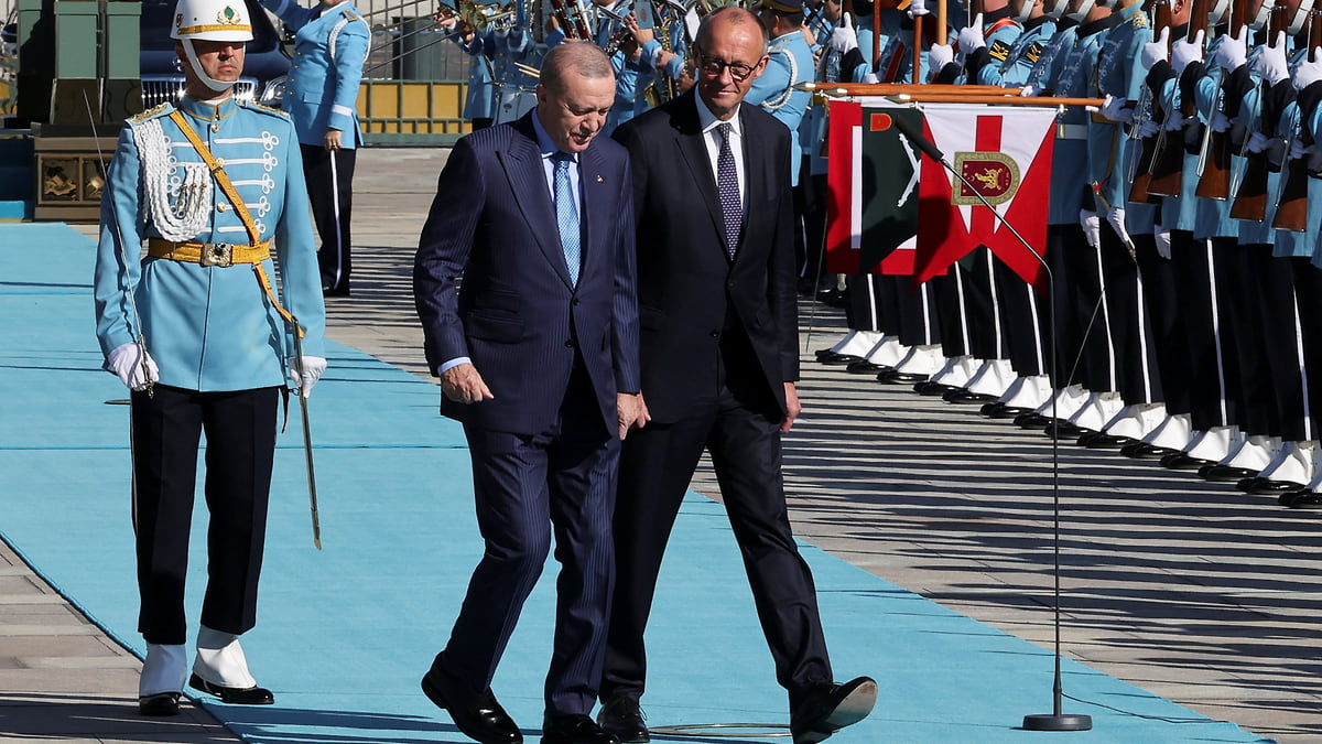 Фридрих Мерц учится турецкой дипломатии