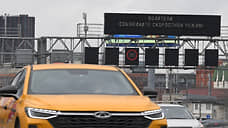 Московским таксистам тянут время