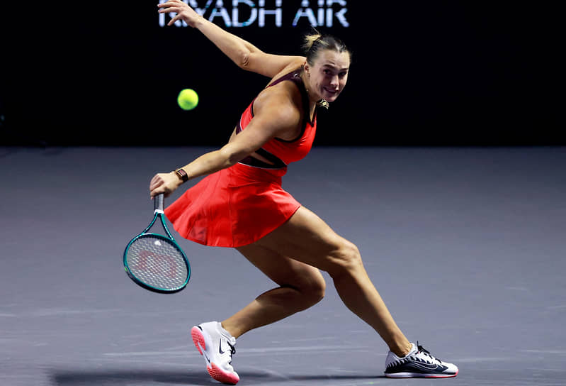 Первая ракетка мира Арина Соболенко в пятый раз подряд принимает участие в WTA Finals, но выиграть этот престижный турнир пока не смогла