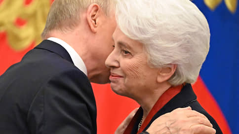 Единые и неделимые // В Кремле Владимир Путин наградил и тех, и других