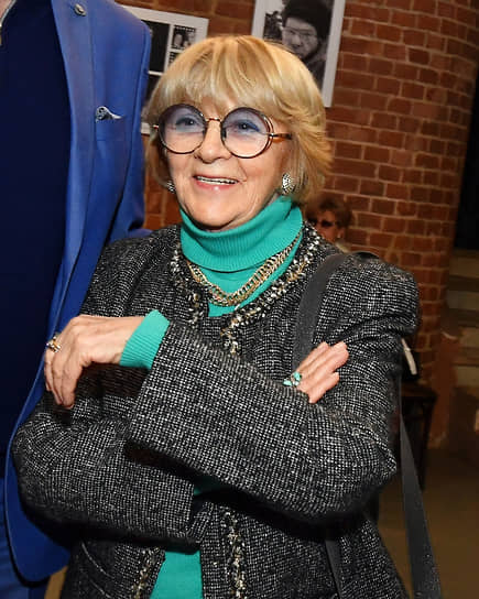 Алла Сурикова