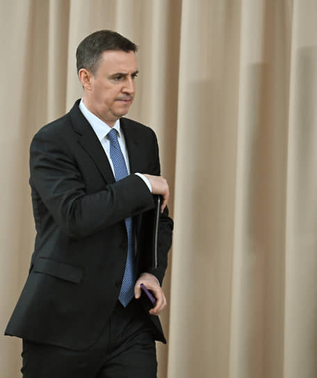 «Экологический» вице-премьер Дмитрий Патрушев поддержал паузу в сворачивании старых мусорных полигонов, но потребовал персональной ответственности региональных властей за разворачивание за это время новых мощностей по переработке