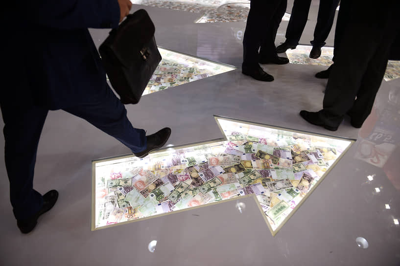 KMO_149659_00003_1_t222_165403 Институциональная подстраховка