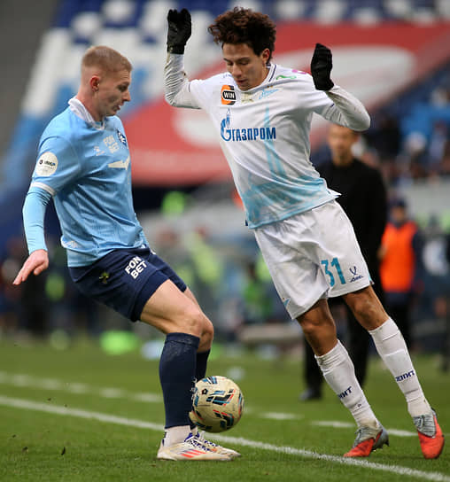 Момент матча между «Крыльями Советов» и «Зенитом»