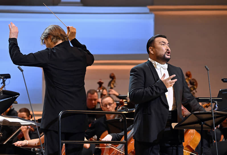 Оперный певец Михаил Пирогов