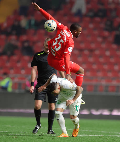 Момент матча между «Спартаком» и «Ахматом»