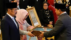 Награда нашла спорного героя