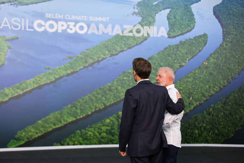 Одна из острых тем СОР30 — должны ли развитые страны позаботиться о развивающихся и взять на себя бремя общего климатического финансирования (на фото — президенты Франции Эмманюэль Макрон и Бразилии Лула да Силва)