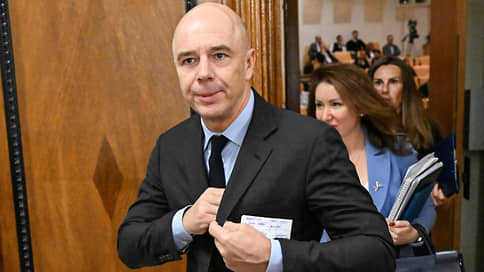 Бюджет вернулся к дефициту // В октябре годовые доходы бюджета отстали от расходов еще на 0,4 трлн рублей