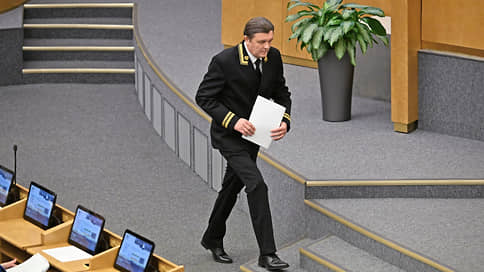 Первая власть усомнилась в третьей // Депутаты и судьи поспорили о деньгах, привилегиях и справедливости