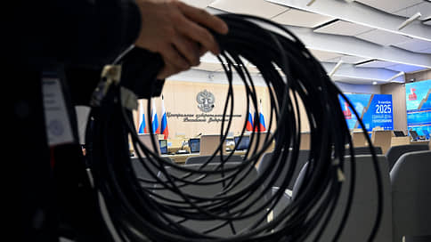 Кандидатов научат держать дистанцию // Избиркомы готовятся к внедрению новой технологии открытия избирательных счетов