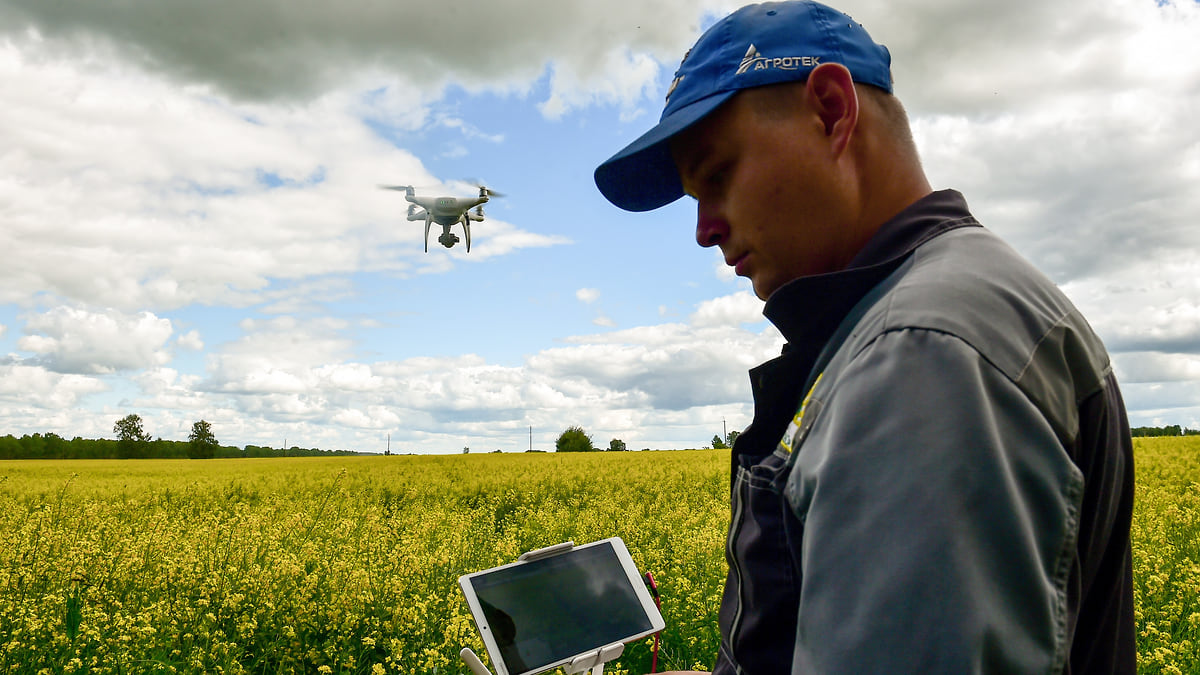 Им сверху видно все