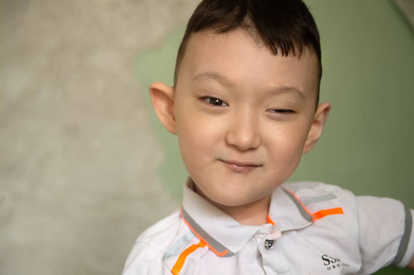 Аслан Назаров