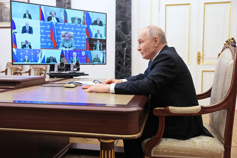 Владимир Путин сосредоточился на Валентине Матвиенко