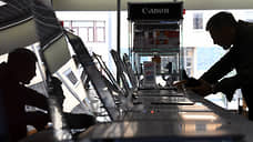 Покупатель оторвался от экранов