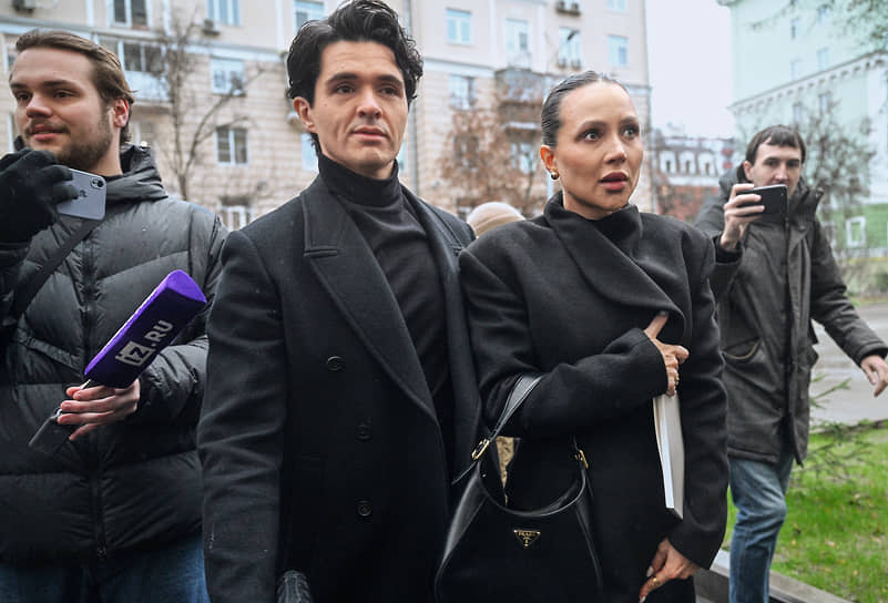 Валерия Чекалина приехала в суд с Луисом Сквиччиарини, а предстала перед судом с бывшим мужем