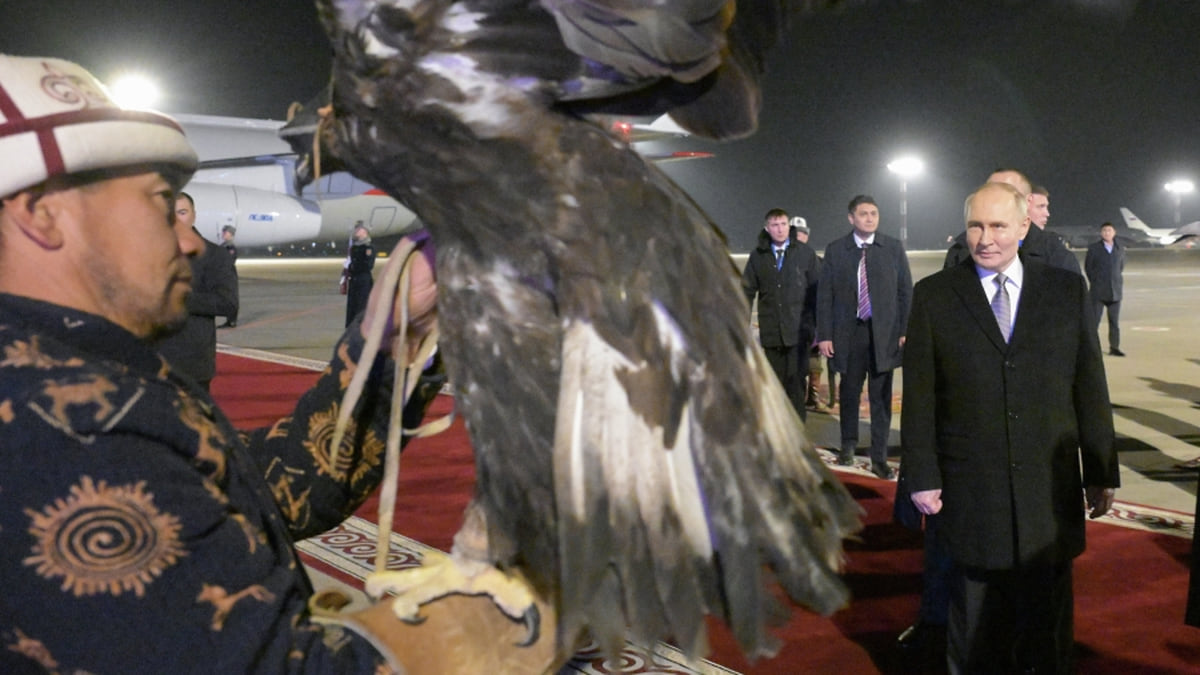 Комузами навеяло