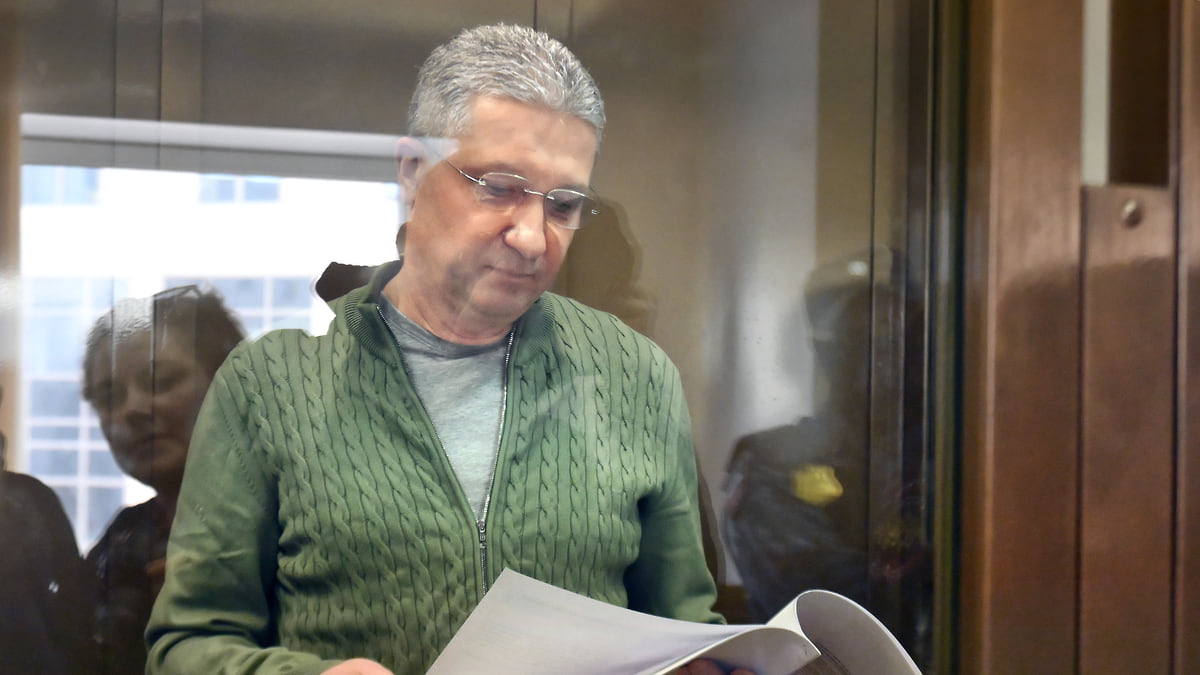 Тимур Иванов сдает усадьбу