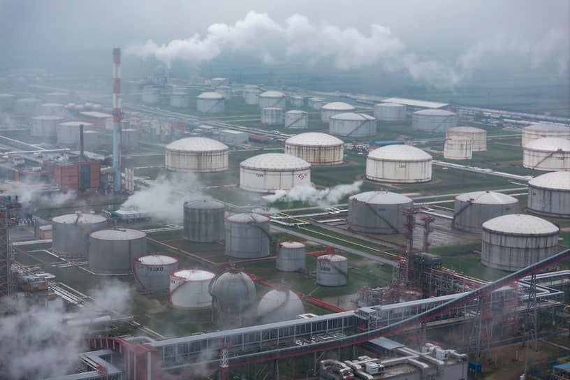 Ннефтеперерабатывающий завод компании NIS в Панчево, Сербия