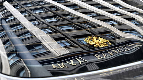 Нейрокость в горле // В Думе обсудили будущие попытки отрегулировать искусственный интеллект