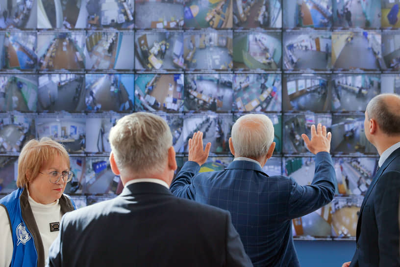 Заседание Центральной избирательной комиссии (ЦИК) России в Информационном центре во время выборов в сентябре 2025 года