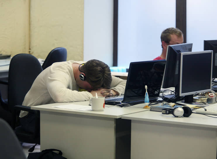 Пока нормального учета сверхнормативного труда на рабочих местах в РФ нет, но после повышения лимита сверхурочных часов у работников возникает стимул его требовать