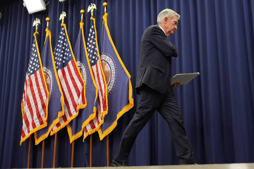 Уходящему в мае 2026-го с поста главы ФРС Джерому Пауэллу, несмотря на внешнее давление, пока удается сохранять независимость регулятора при принятии решений