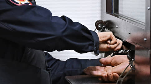 Для следствия запросили посадки // Сын экс-главы ФМС Константина Ромодановского может получить 25 лет за незаконное преследование бизнесменов