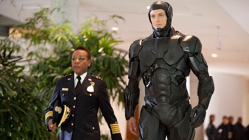 Кадр из фильма &quot;РобоКоп&quot; (RoboCop) режиссера Жозе Падильи (Jos&amp;#233; Padilha), США, 2014.