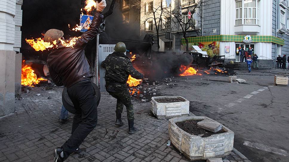 После событий 18-19 февраля открыты новые уголовные дела по фактам массовых беспорядков в Киеве и регионах.