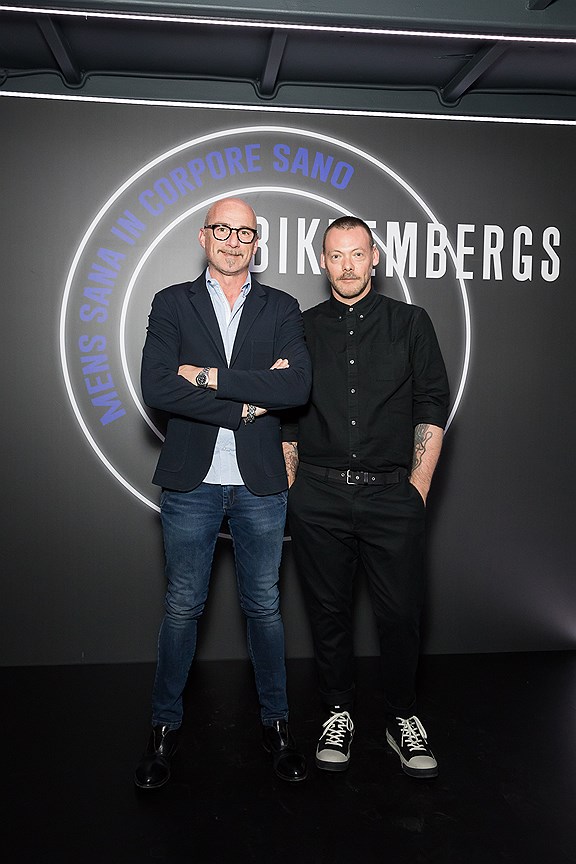 Ли Вуд и креативный директор Bikkembergs x CEO Levitas S.p.a. Дарио Предонцан